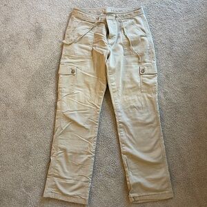 LL Bean Tan Pants Women size 4 Tan color